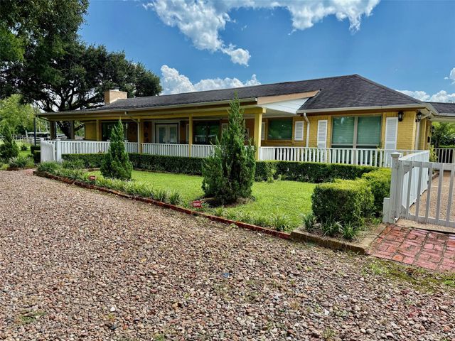 37110 Donigan Road, Brookshire, TX 77423