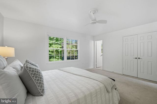 10196 RED SPRUCE RD, Fairfax, VA 22032