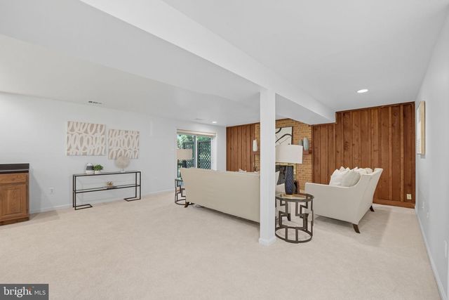 10196 RED SPRUCE RD, Fairfax, VA 22032