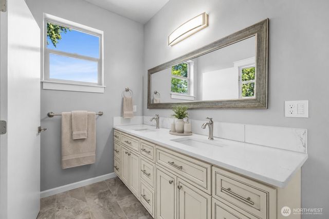 1505 Harbor View Court, Anacortes, WA 98221