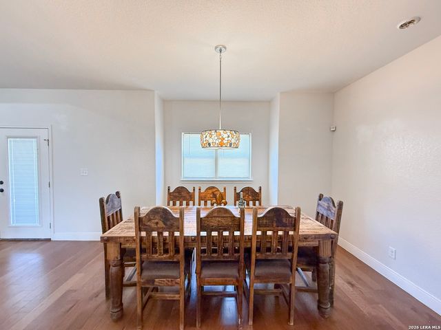 101 8th St, Natalia, TX 78059