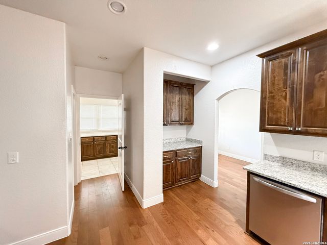 101 8th St, Natalia, TX 78059