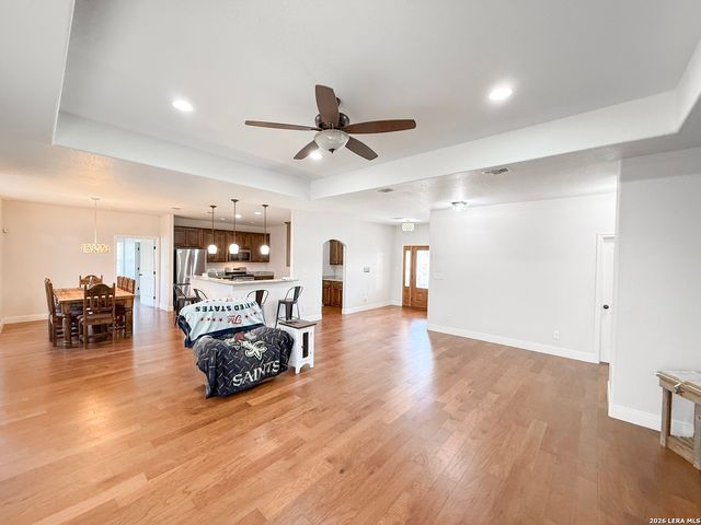 101 8th St, Natalia, TX 78059