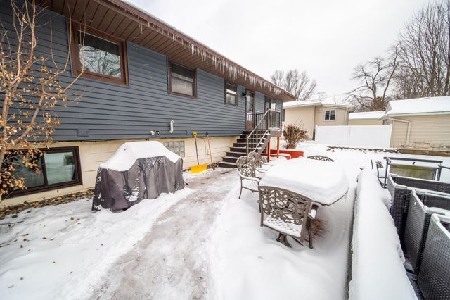 1503 6th Avenue SW, Rochester, MN 55902