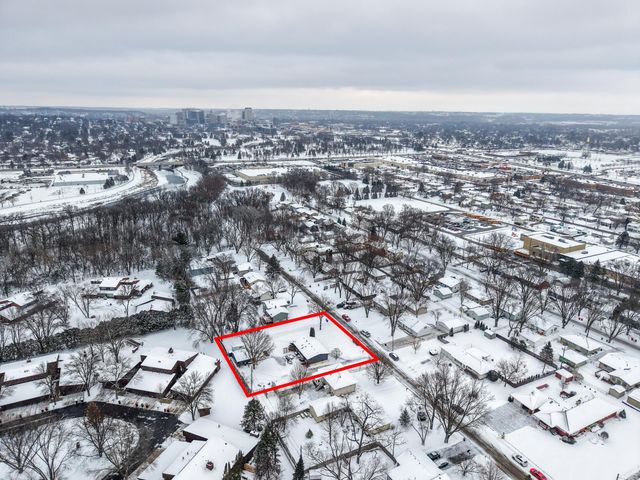 1503 6th Avenue SW, Rochester, MN 55902