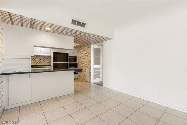 3552 Bounty Avenue, Las Vegas, NV 89121