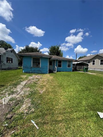 4211 Castor Street, Houston, TX 77022