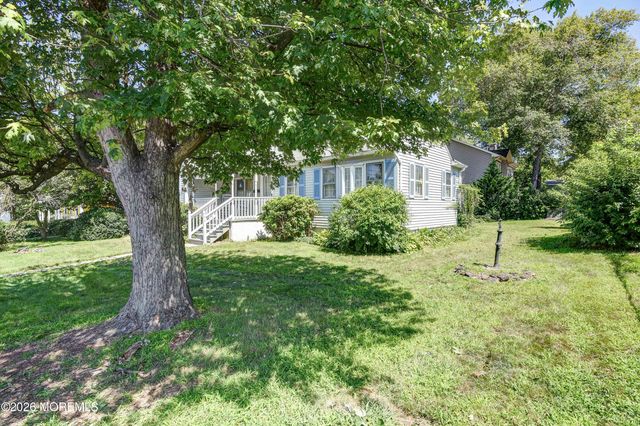 753 Lorraine Drive, Keyport, NJ 07735
