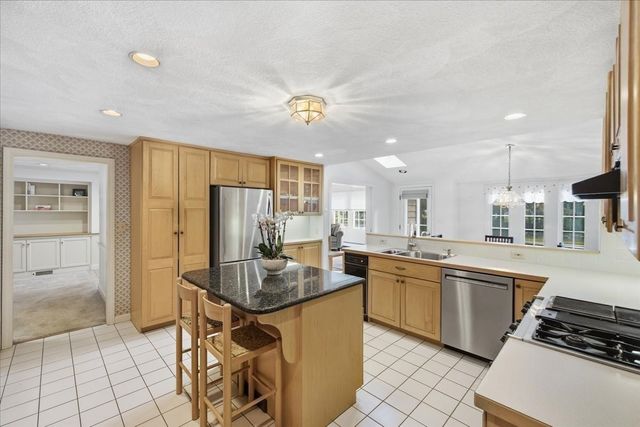 138 Forbes Rd, Westwood, MA 02090