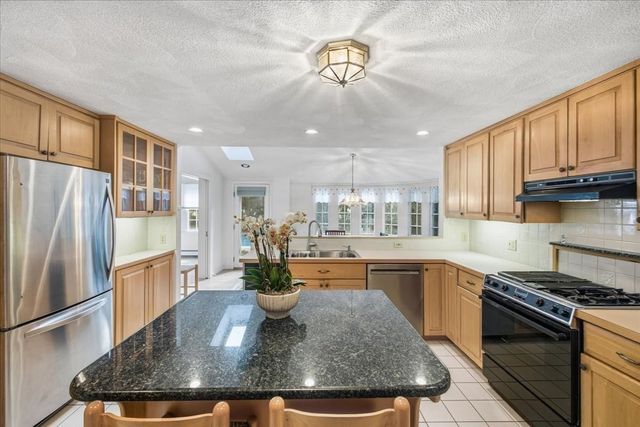 138 Forbes Rd, Westwood, MA 02090