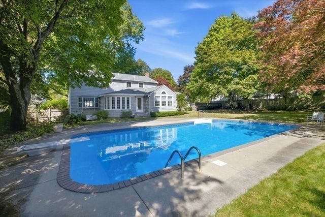 138 Forbes Rd, Westwood, MA 02090