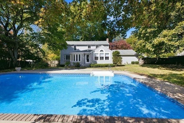 138 Forbes Rd, Westwood, MA 02090