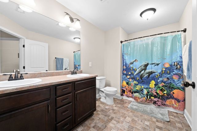 735 Sturdivant Dr, Clarksville, TN 37042