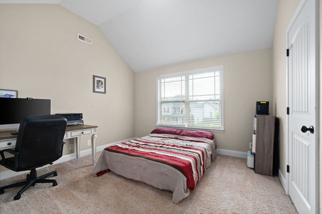 735 Sturdivant Dr, Clarksville, TN 37042