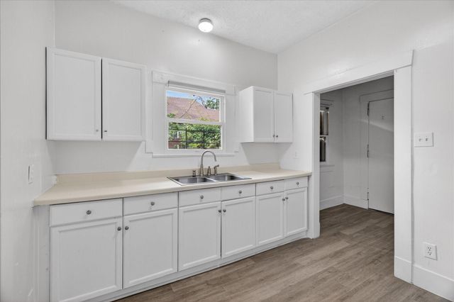 1607 Holman Street, Houston, TX 77004