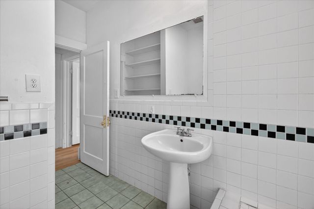 1607 Holman Street, Houston, TX 77004