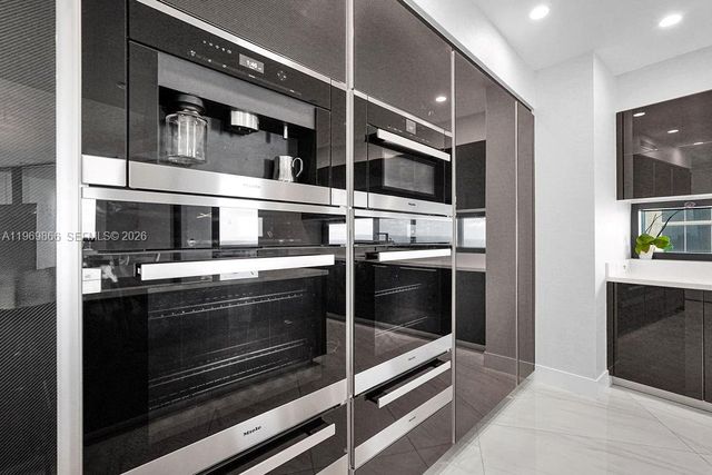 18555 Collins Ave 2605, Sunny Isles Beach, FL 33160