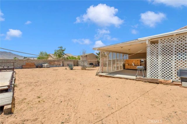 11331 Pasco Rd, Apple Valley, CA 92308