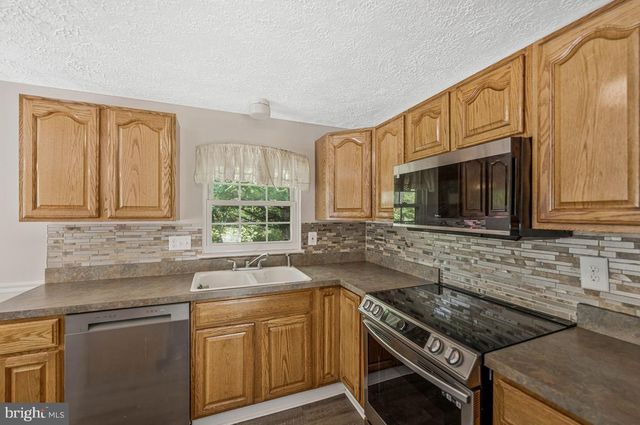 2300 VALLEY OAK CT, Waldorf, MD 20601