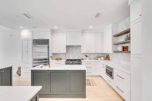 36 Prioleau Street G, Charleston, SC 29401