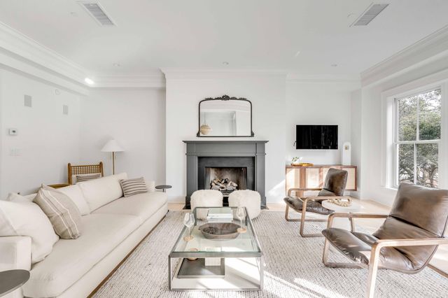 36 Prioleau Street G, Charleston, SC 29401