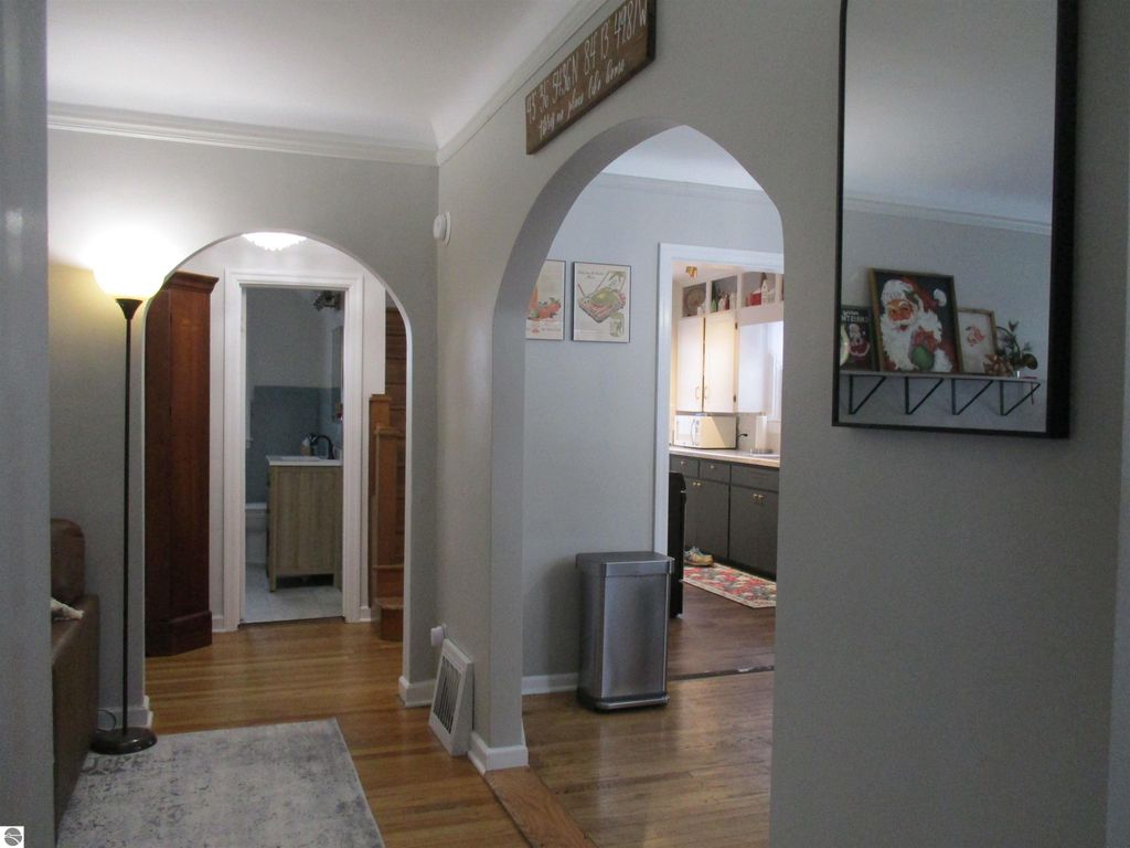 Image 7 of property listing at 1315 Mill Street, Midland, MI 48640