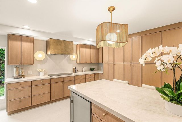 4877 Pineview Circle, Delray Beach, FL 33445