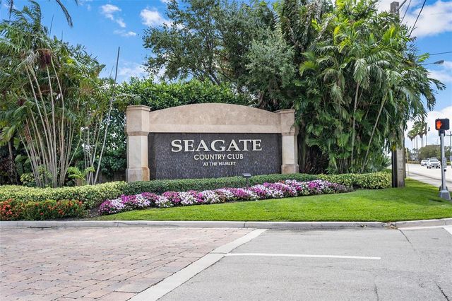 4877 Pineview Circle, Delray Beach, FL 33445