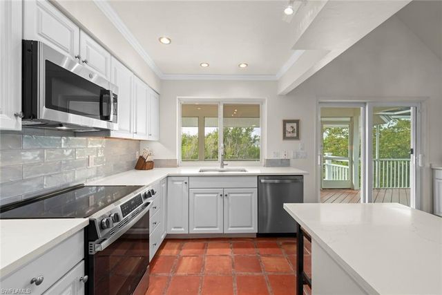 253 Daniel DR, Sanibel, FL 33957