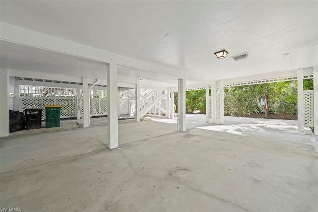 253 Daniel DR, Sanibel, FL 33957
