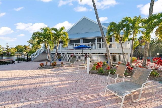 253 Daniel DR, Sanibel, FL 33957