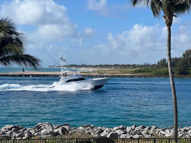 150 Inlet Way 1 E, Palm Beach Shores, FL 33404