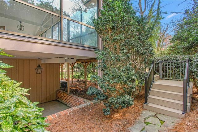 1912 Lake Drive, Burlington, NC 27215