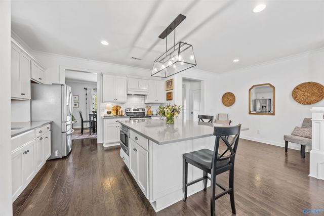 6453 Lincoln Park Place, Huntsville, AL 35806