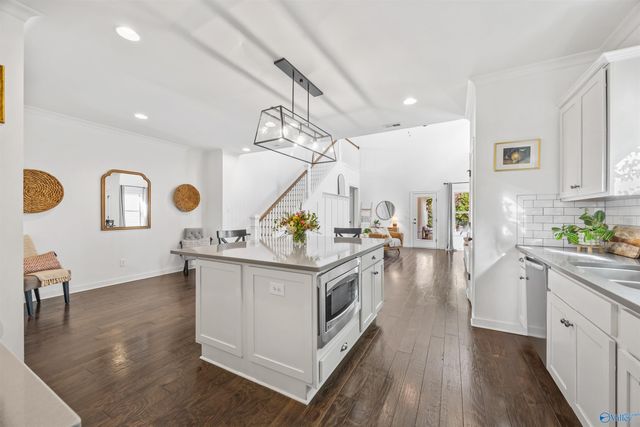 6453 Lincoln Park Place, Huntsville, AL 35806