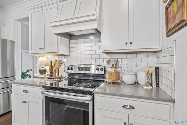 6453 Lincoln Park Place, Huntsville, AL 35806