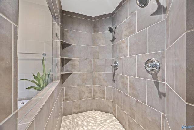 6453 Lincoln Park Place, Huntsville, AL 35806