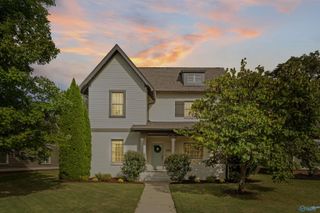 6453 Lincoln Park Place, Huntsville, AL 35806