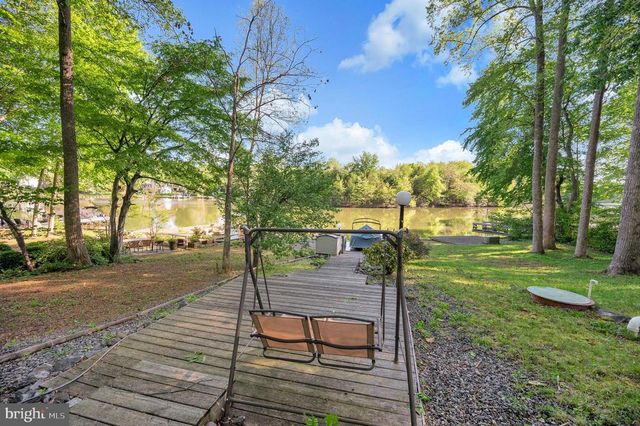 2005 LAKEVIEW PKWY, Locust Grove, VA 22508