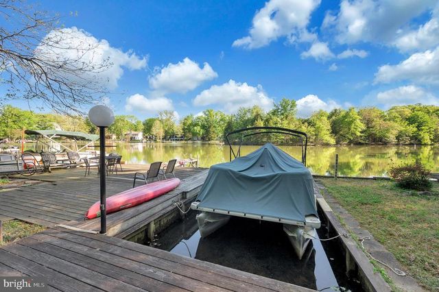 2005 LAKEVIEW PKWY, Locust Grove, VA 22508