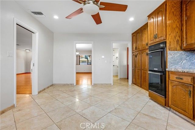 10835 Petit Avenue, Granada Hills (los Angeles), CA 91344