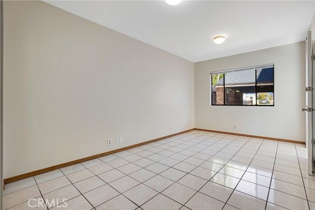 10835 Petit Avenue, Granada Hills (los Angeles), CA 91344