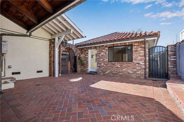 10835 Petit Avenue, Granada Hills (los Angeles), CA 91344