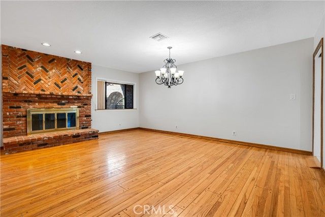 10835 Petit Avenue, Granada Hills (los Angeles), CA 91344