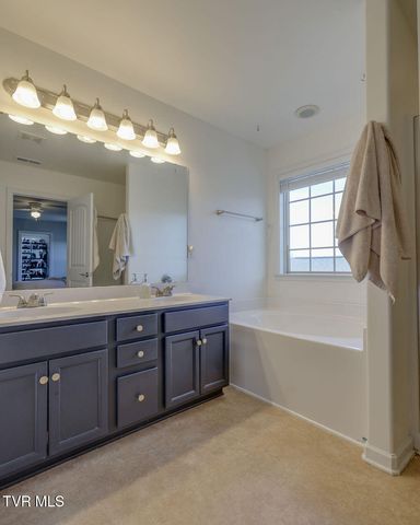 657 Suffolk Road, Johnson City, TN 37615