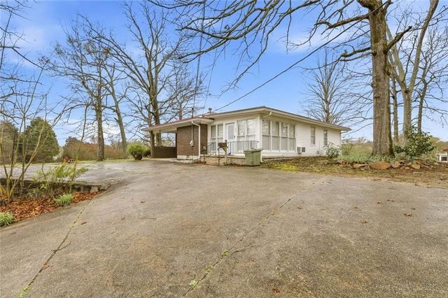 341 Pleasant Hill Road NW, Conyers, GA 30012