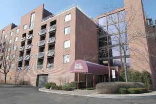 1450 PLYMOUTH Lane 306, Elgin, IL 60123