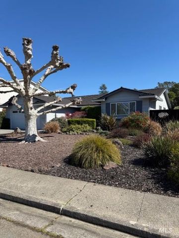 48 Clemente Ct, Novato, CA 94945