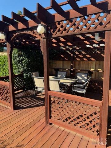 48 Clemente Ct, Novato, CA 94945