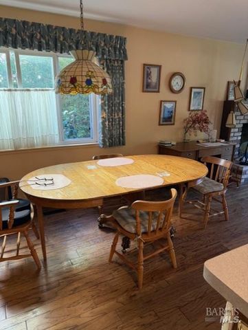 48 Clemente Ct, Novato, CA 94945